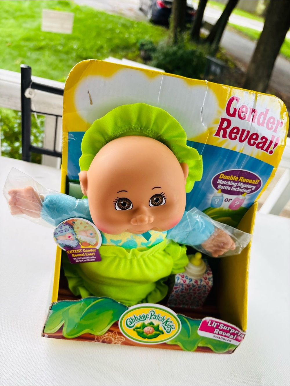 Lil' Surprise Reveal Doll - Green